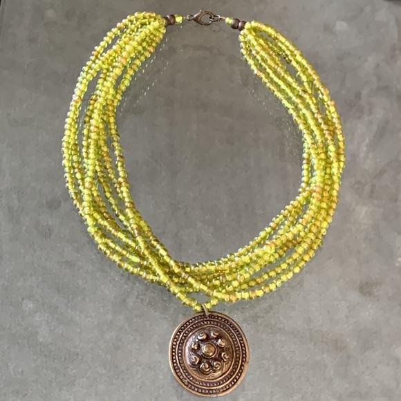 Cesaree Paris Green Necklace - Picture 3 of 7